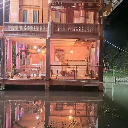 Talaga Tomohon Home Stay And Fishing Pond Zewnętrze zdjęcie
