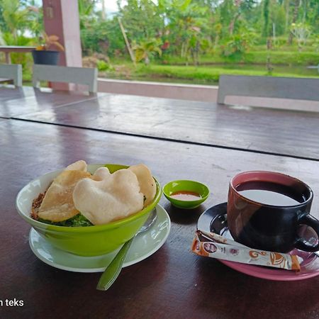Talaga Tomohon Home Stay And Fishing Pond Zewnętrze zdjęcie
