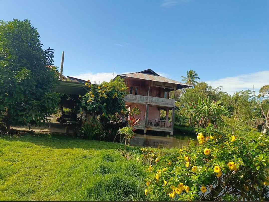 Talaga Tomohon Home Stay And Fishing Pond Zewnętrze zdjęcie